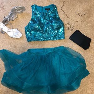 2 pice blue sparkly homecoming dress